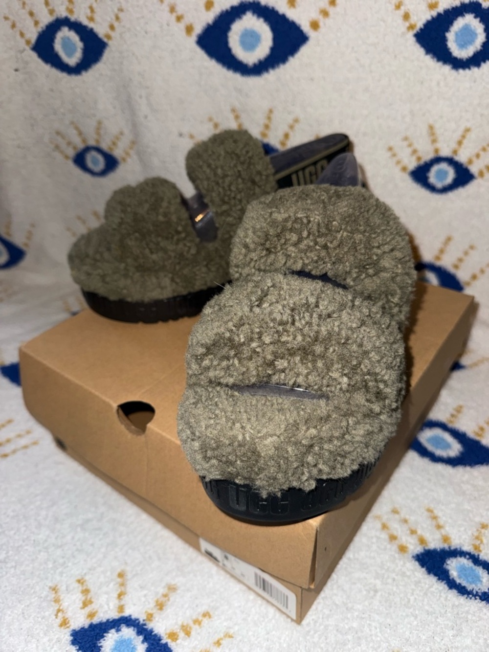 New UGG Fuzzy Olive Green Sherpa Slide Sandals